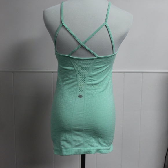 🎀3/$30 Nanette Lepore Seamless Activewear Tank - Picture 3 of 3